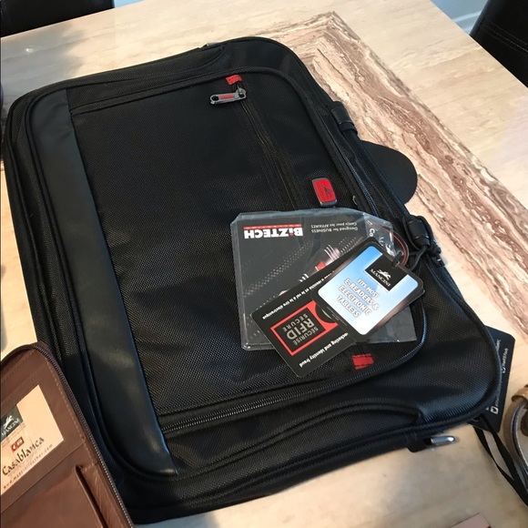 Mancini Slim Biztech RFID-Secure Briefcase - Picture 3 of 3